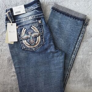 MISS ME LOS ANGELES. SLIM FIT. MID-RISE. STRAIGHT. SHORT SIZE 32